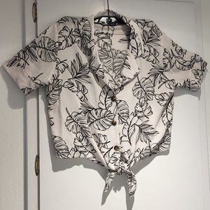 Carmel by the Sea Crop Top with front tie size medium